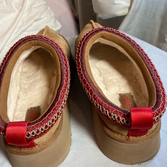 UGG Tazz Platform Slip ons - Picture 5 of 8